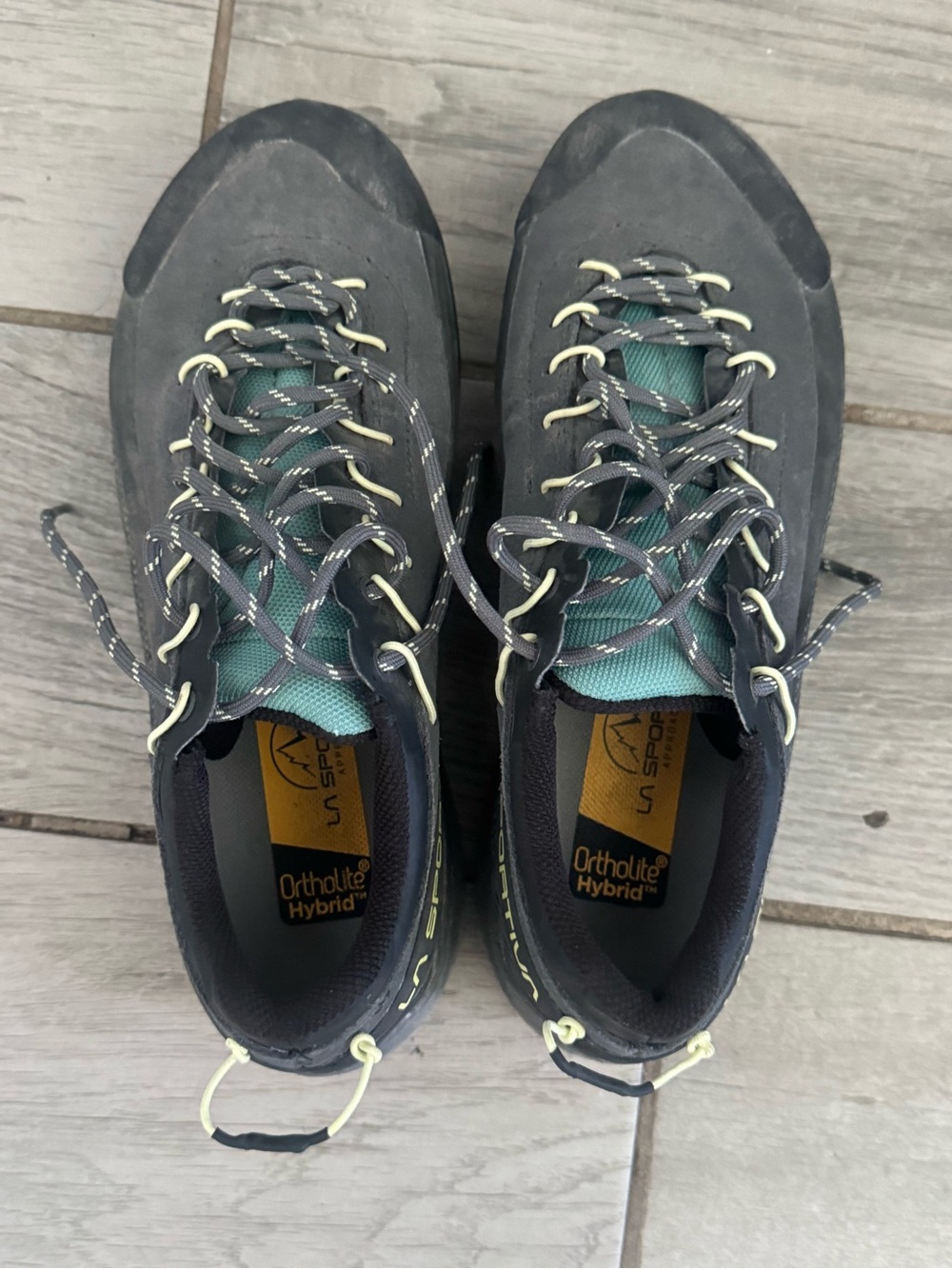 La Sportiva Women's Gray & Teal Lace-Up Evo Approach